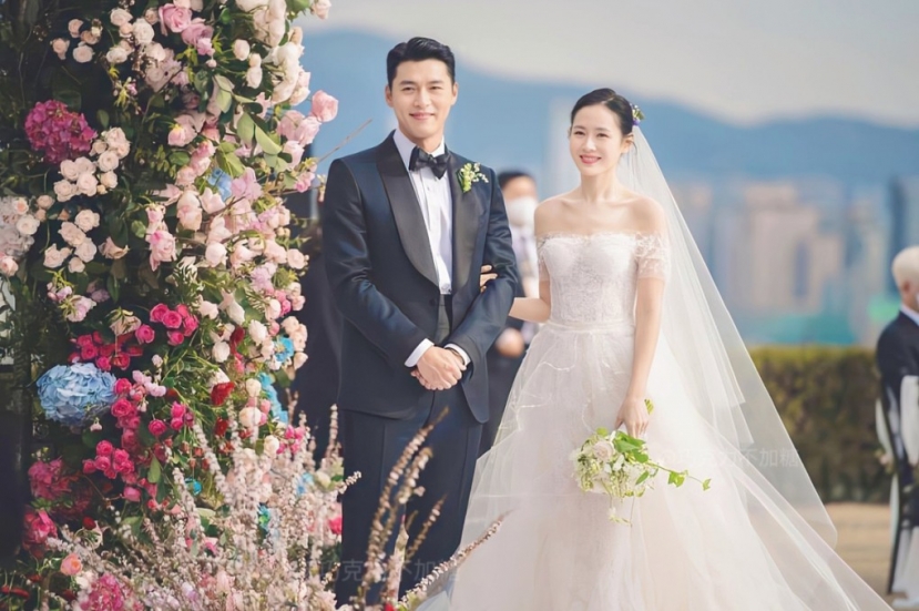Son Ye Jin và Huyn Bin chính thức về chung nhà sau khi cùng nhau tham dự dự án phim Hạ Cánh Nơi Anh. Ảnh: Internet Son Ye Jin và Huyn Bin chính thức về chung nhà sau khi cùng nhau tham dự dự án phim Hạ Cánh Nơi Anh. Ảnh: Internet
