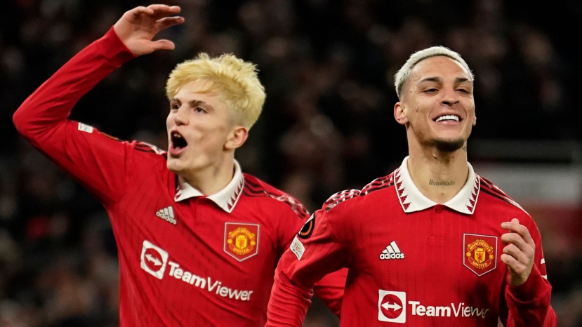 Các cầu thủ Man United có màn trình diễn tuyệt vời trên sân nhà Old Trafford. Ảnh: SkySports Các cầu thủ Man United có màn trình diễn tuyệt vời trên sân nhà Old Trafford. Ảnh: SkySports
