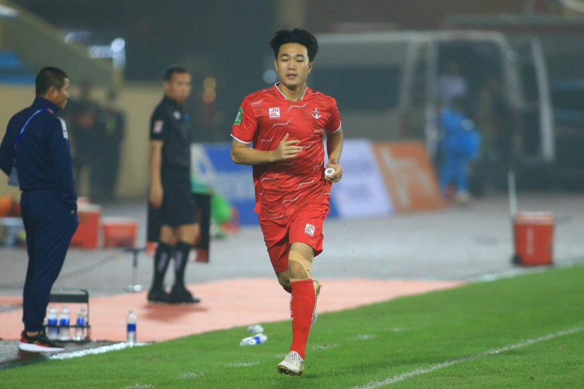 Xuân Trường khuyên Quang Hải nên tiếp tục cố gắng và không nên về Thai League trong lúc này. Ảnh: Internet Xuân Trường khuyên Quang Hải nên tiếp tục cố gắng và không nên về Thai League trong lúc này. Ảnh: Internet