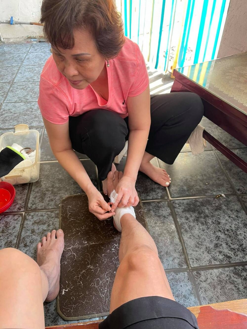 Phớt lờ điềm báo, Đàm Vĩnh Hưng gặp vận hạn ngày đầu năm - Ảnh 2 Phớt lờ điềm báo, Đàm Vĩnh Hưng gặp vận hạn ngày đầu năm - Ảnh 2