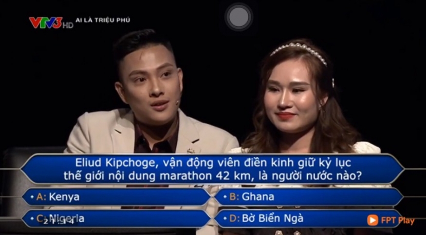 Một câu hỏi hóc búa với cả hai vợ chồng vì cả hai đều không có nhiều kiến thức về thể thao. Ảnh chụp màn hình Một câu hỏi hóc búa với cả hai vợ chồng vì cả hai đều không có nhiều kiến thức về thể thao. Ảnh chụp màn hình