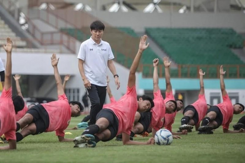 Hùng hồn tuyên bố đánh bại Việt Nam, ĐT Indonesia bị chuyên gia vạch trần sức mạnh thật - Ảnh 1 Hùng hồn tuyên bố đánh bại Việt Nam, ĐT Indonesia bị chuyên gia vạch trần sức mạnh thật - Ảnh 1