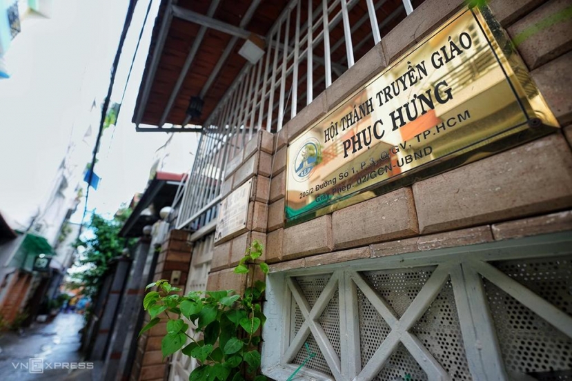 Ổ dịch Hội thánh truyền giáo Phục Hưng đang là ổ dịch lớn nhất trên địa bàn thành phố qua các đợt bùng dịch. Ảnh: VNE Ổ dịch Hội thánh truyền giáo Phục Hưng đang là ổ dịch lớn nhất trên địa bàn thành phố qua các đợt bùng dịch. Ảnh: VNE