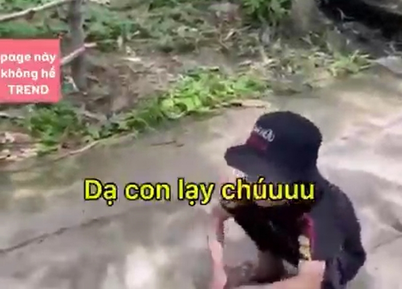Ông bố dắt con đi dạo, bỏ chạy mất hình khi nhìn thấy công an: 'Tình nghĩa bố con' chắc có bền lâu? - Ảnh 5 Ông bố dắt con đi dạo, bỏ chạy mất hình khi nhìn thấy công an: 'Tình nghĩa bố con' chắc có bền lâu? - Ảnh 5