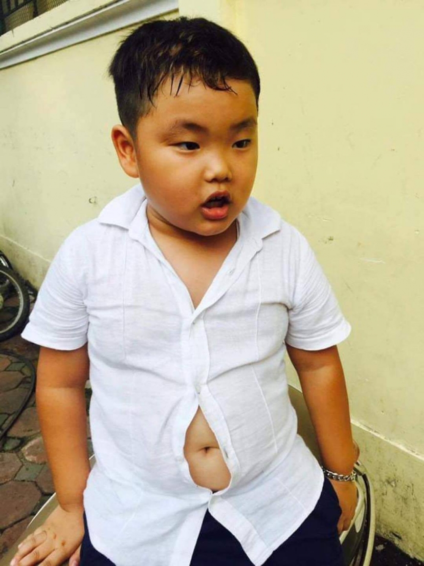 'Huyền thoại' Bi béo nhà Xuân Bắc lại được nhắc đến mùa khai giảng, hình ảnh năm nay vẫn tiếp tục 'tấu hài' - Ảnh 4 'Huyền thoại' Bi béo nhà Xuân Bắc lại được nhắc đến mùa khai giảng, hình ảnh năm nay vẫn tiếp tục 'tấu hài' - Ảnh 4