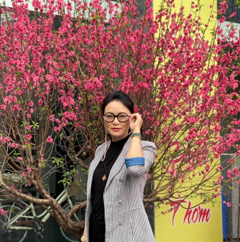Bị chỉ trích vì hình xăm, Phó hiệu trưởng Văn Thùy Dương chính thức lên tiếng - Ảnh 4 Bị chỉ trích vì hình xăm, Phó hiệu trưởng Văn Thùy Dương chính thức lên tiếng - Ảnh 4