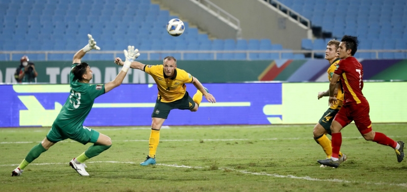 ĐT Việt Nam thua 2 trận liên tiếp, vẫn xếp trên Trung Quốc tại vòng loại World Cup 2022 - Ảnh 1 ĐT Việt Nam thua 2 trận liên tiếp, vẫn xếp trên Trung Quốc tại vòng loại World Cup 2022 - Ảnh 1