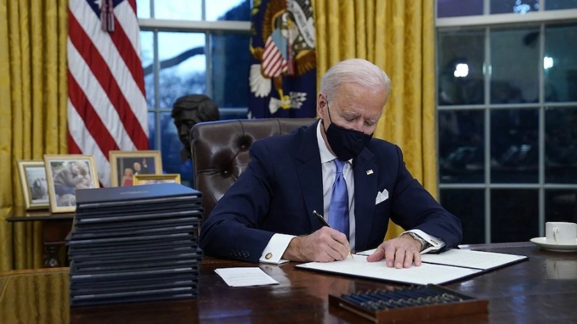 Tổng thống Joe Biden đã ký khoảng 40 lệnh, dự luật trong 9 ngày đầu nhậm chức. Ảnh: Fox News Tổng thống Joe Biden đã ký khoảng 40 lệnh, dự luật trong 9 ngày đầu nhậm chức. Ảnh: Fox News
