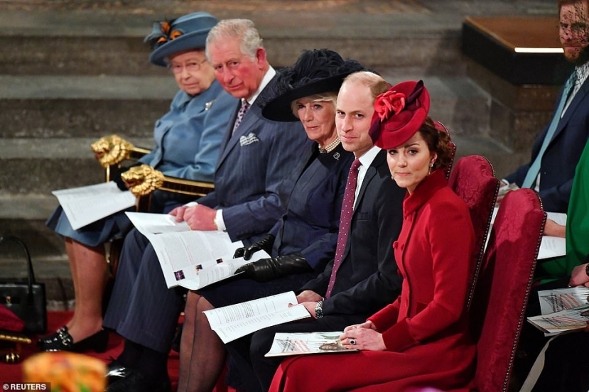 Cung điện Buckingham đang rối loạn sau quả 'bom tấn' từ vợ chồng Hoàng tử Harry. Ảnh: Reuters Cung điện Buckingham đang rối loạn sau quả 'bom tấn' từ vợ chồng Hoàng tử Harry. Ảnh: Reuters