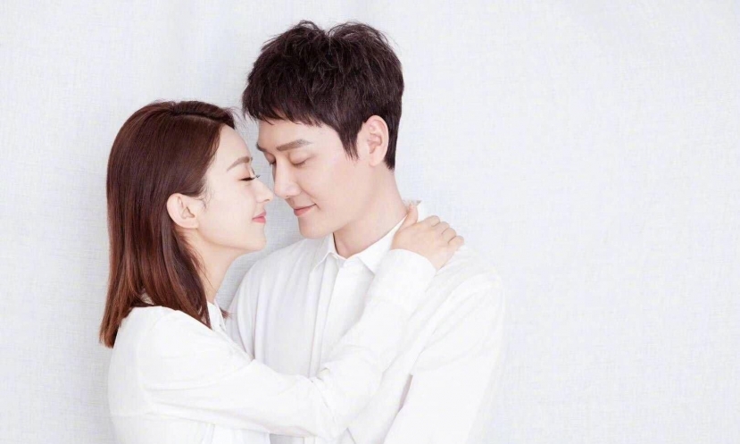 Triệu Lệ Dĩnh, Phùng Thiệu Phong chạm mặt hậu ly hôn, loạt động thái khiến fan hết hy vọng tái hợp Triệu Lệ Dĩnh, Phùng Thiệu Phong chạm mặt hậu ly hôn, loạt động thái khiến fan hết hy vọng tái hợp