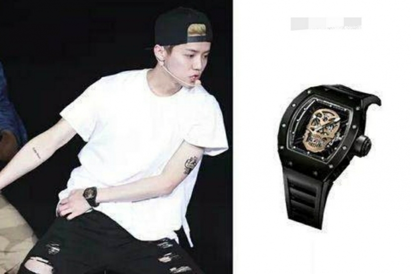 Chiếc đồng hồ giá hơn chục tỷ đồng của Lu Han. Chiếc đồng hồ giá hơn chục tỷ đồng của Lu Han.
