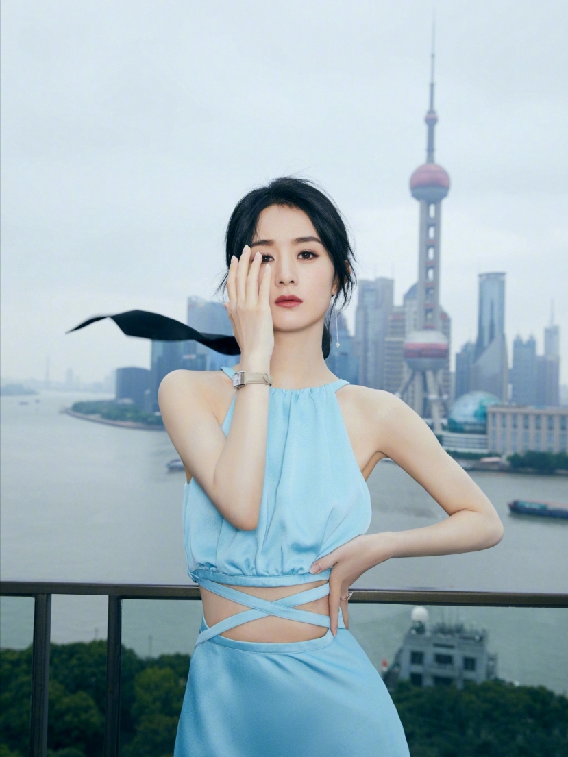 5 sao nữ Hoa ngữ sở hữu vòng eo siêu thực: Lệ Dĩnh, Nhiệt Ba, Dương Mịch eo cực phẩm cũng không áp đảo bằng trùm cuối - Ảnh 1 5 sao nữ Hoa ngữ sở hữu vòng eo siêu thực: Lệ Dĩnh, Nhiệt Ba, Dương Mịch eo cực phẩm cũng không áp đảo bằng trùm cuối - Ảnh 1