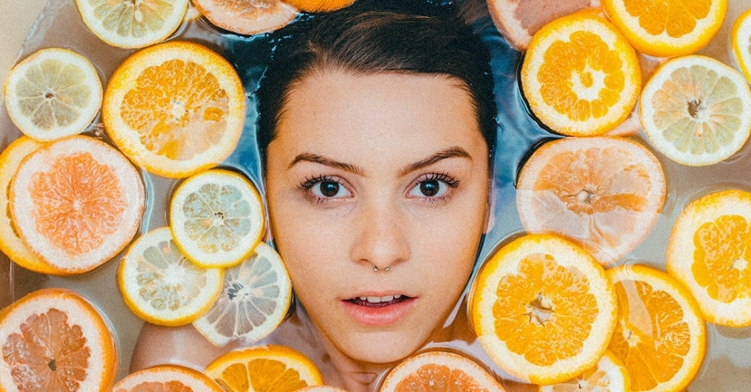 7 công dụng vitamin C - 'ông trùm' đề kháng và sắc đẹp nổi tiếng nhất - Ảnh 1 7 công dụng vitamin C - 'ông trùm' đề kháng và sắc đẹp nổi tiếng nhất - Ảnh 1