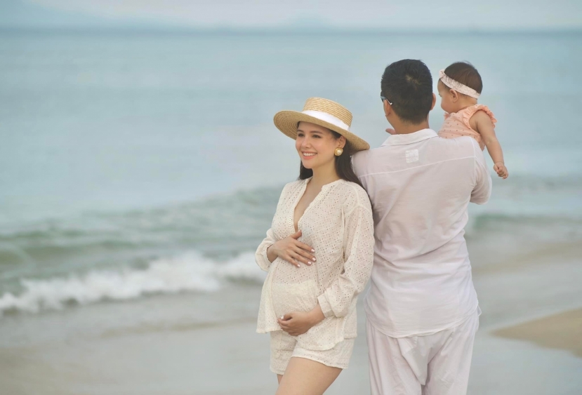 Phanh Lee đáp trả nhẹ nhàng thâm sâu khi bị nói 'chỉ biết ăn với sinh con' - Ảnh 4 Phanh Lee đáp trả nhẹ nhàng thâm sâu khi bị nói 'chỉ biết ăn với sinh con' - Ảnh 4