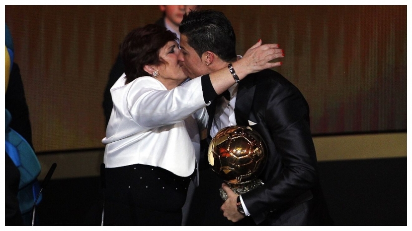 Ronaldo chắc chắn là niềm tự hào lớn nhất trong cuộc đời của mẹ anh - Ảnh: Marca Ronaldo chắc chắn là niềm tự hào lớn nhất trong cuộc đời của mẹ anh - Ảnh: Marca