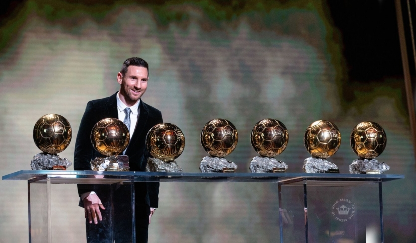 Đây là Quả bóng Vàng thứ 7 trong sự nghiệp của Lionel Messi - Ảnh: France Football Đây là Quả bóng Vàng thứ 7 trong sự nghiệp của Lionel Messi - Ảnh: France Football