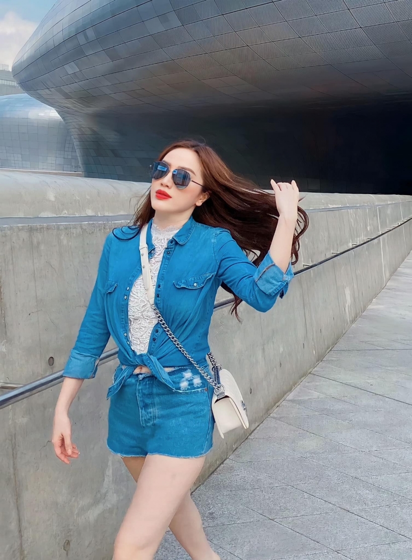 Bảo Thy xả loạt ảnh vivu Hàn Quốc với phong cách cá tính. Bảo Thy xả loạt ảnh vivu Hàn Quốc với phong cách cá tính.