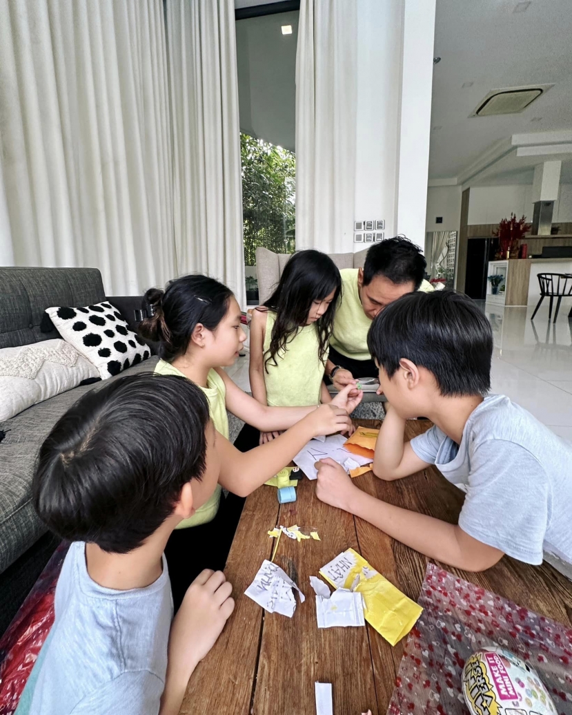 Lý Hải Minh Hà tổ chức sinh nhật cho quý tử, loạt quà sinh nhật gây bất ngờ vì quá giản dị - Ảnh 3 Lý Hải Minh Hà tổ chức sinh nhật cho quý tử, loạt quà sinh nhật gây bất ngờ vì quá giản dị - Ảnh 3