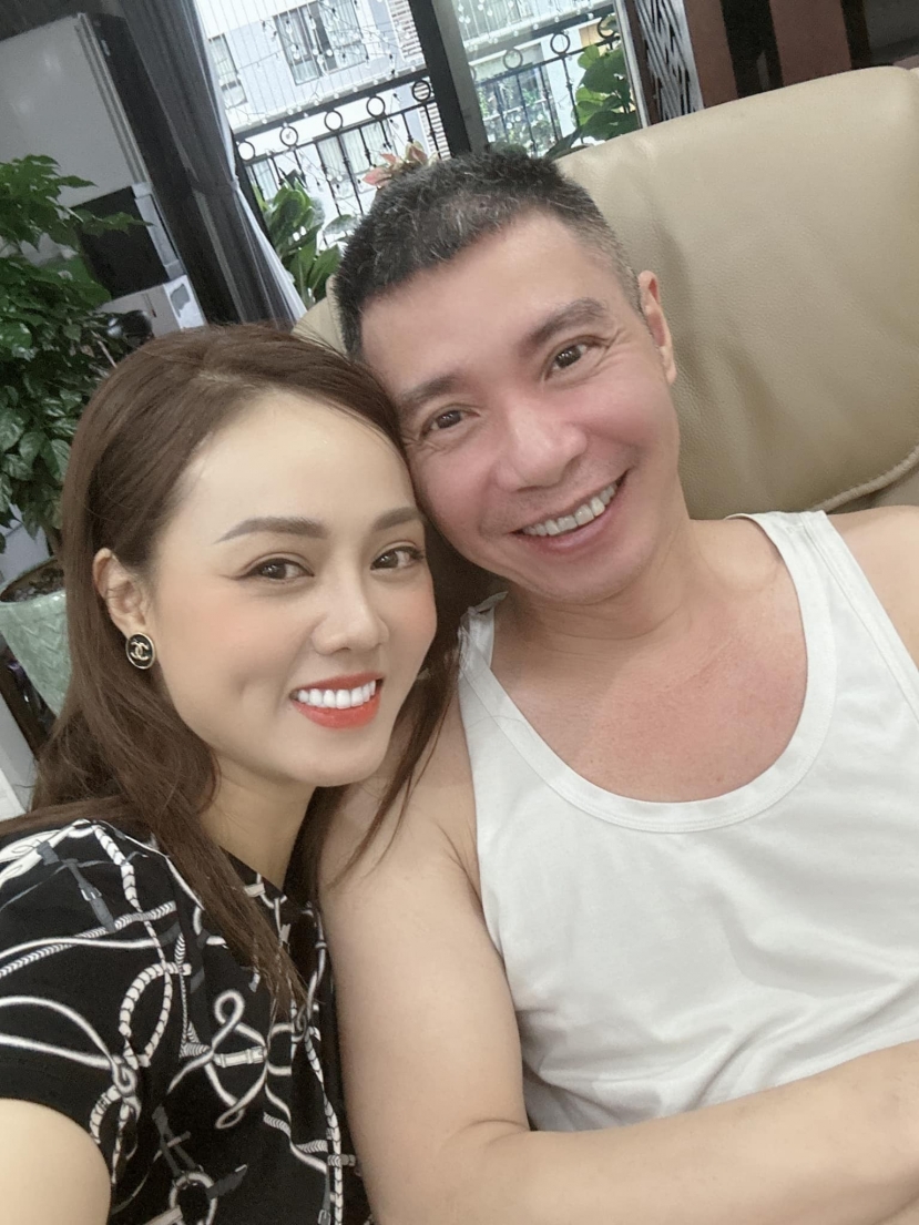 Bà xã thẳng thắn 'phê bình' NSND Công Lý vì hay cãi vợ - Ảnh 2 Bà xã thẳng thắn 'phê bình' NSND Công Lý vì hay cãi vợ - Ảnh 2