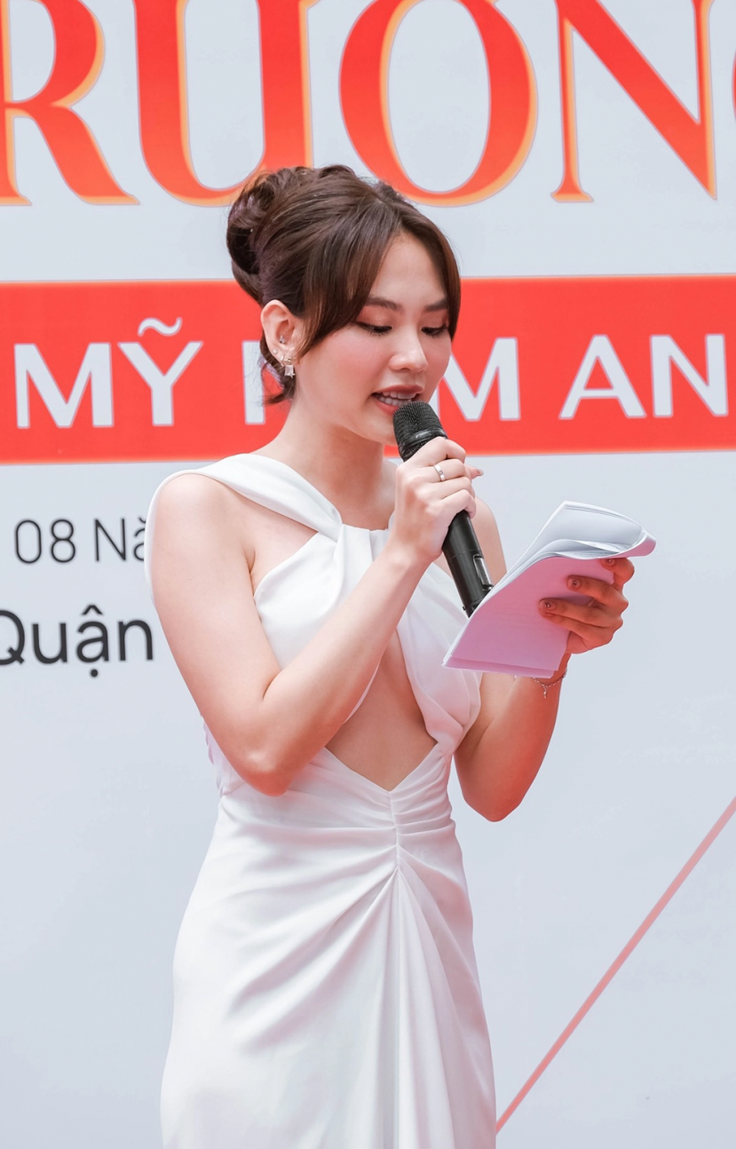 Hoa hậu Mai Phương nhan sắc ngày càng thăng hạng trước thềm Miss World 2023 - Ảnh 4 Hoa hậu Mai Phương nhan sắc ngày càng thăng hạng trước thềm Miss World 2023 - Ảnh 4