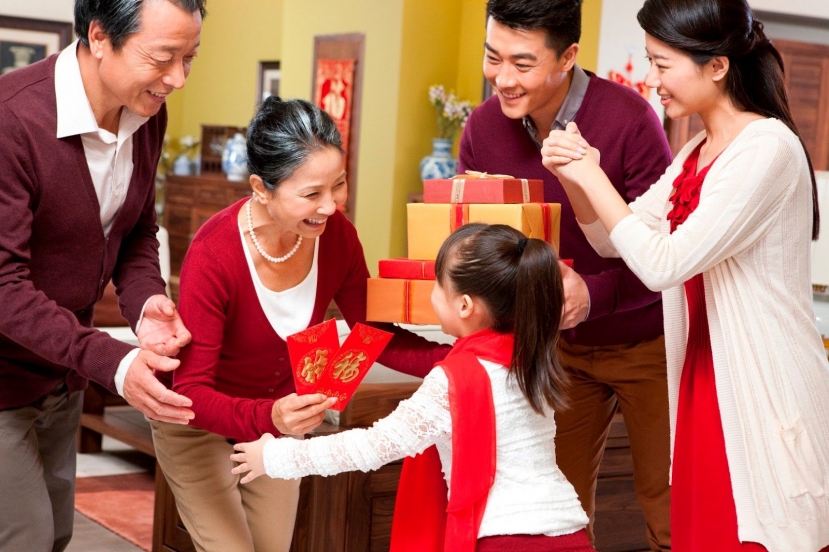 Tặng quà Tết - hành động thể hiện nhiều ý nghĩa cho năm mới Tặng quà Tết - hành động thể hiện nhiều ý nghĩa cho năm mới