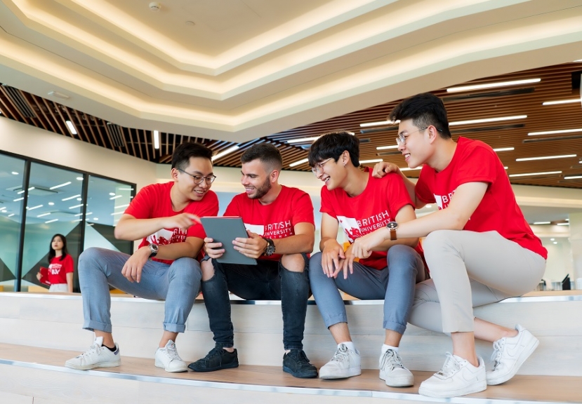 Trường Đại học Anh Quốc Việt Nam bổ nhiệm tân Phó Hiệu trưởng - Ảnh 2 Trường Đại học Anh Quốc Việt Nam bổ nhiệm tân Phó Hiệu trưởng - Ảnh 2