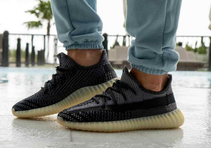 Yeezy 350 là mẫu giày thể thao của hãng Adidas Yeezy 350 là mẫu giày thể thao của hãng Adidas
