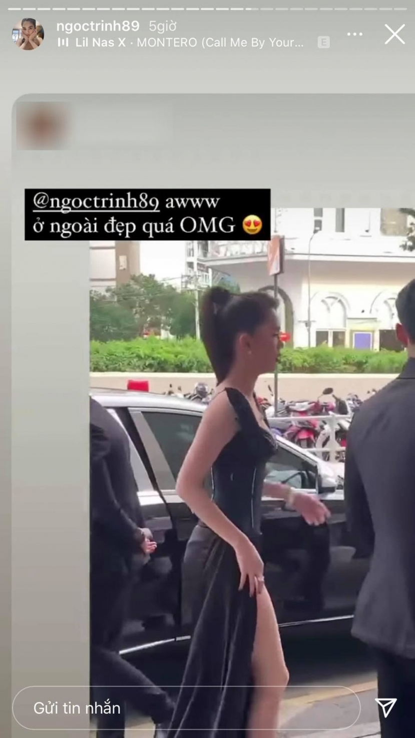 Ngọc Trinh xinh đẹp qua cú bấm máy vội của team qua đường. Ảnh: Chụp màn hình Ngọc Trinh xinh đẹp qua cú bấm máy vội của team qua đường. Ảnh: Chụp màn hình