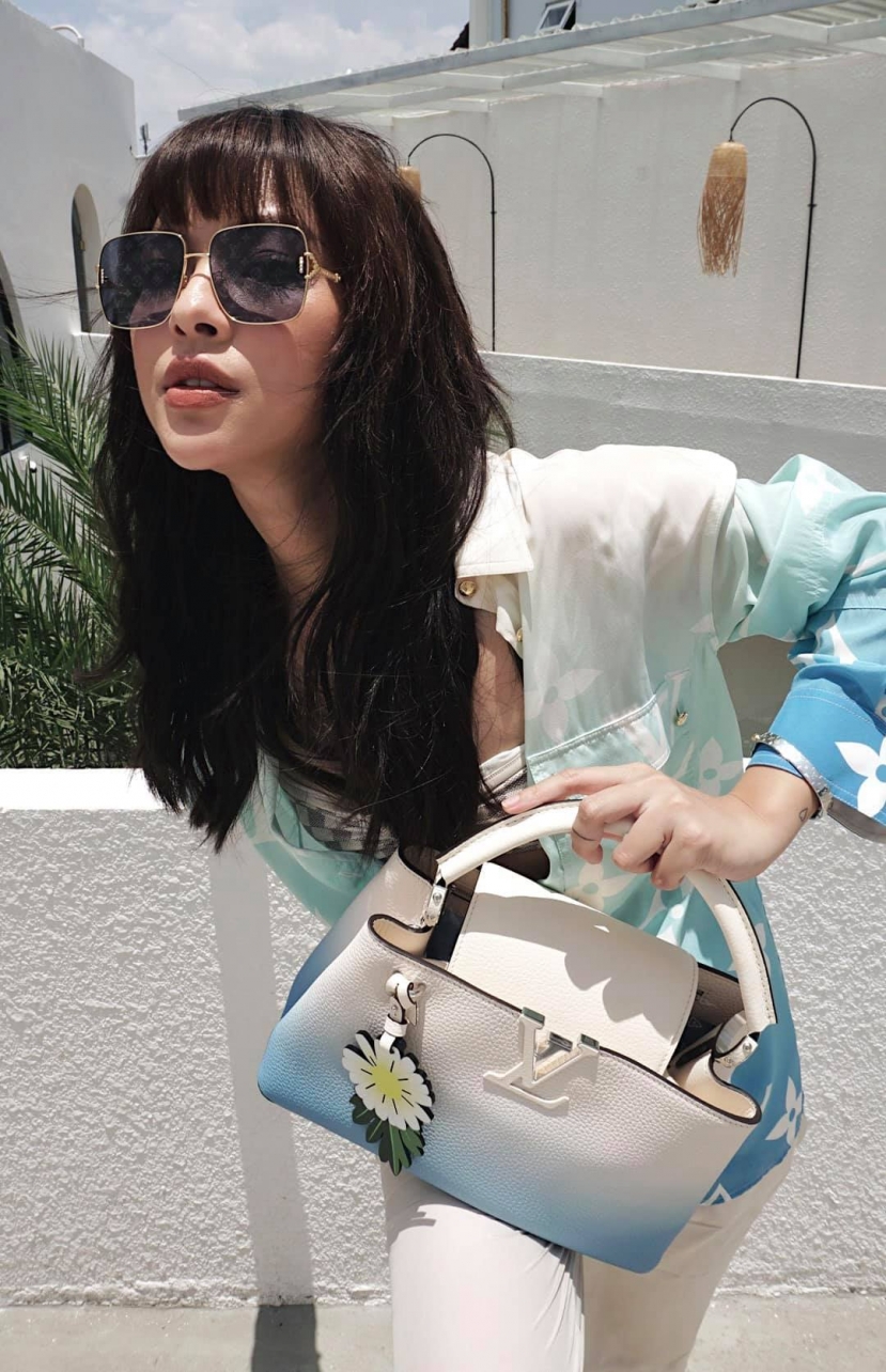 Thời trao sao Việt tuần qua: Ngọc Trinh hóa 'gái ngoan', Thanh Hằng sang chảnh với váy áo vải tweed - Ảnh 6 Thời trao sao Việt tuần qua: Ngọc Trinh hóa 'gái ngoan', Thanh Hằng sang chảnh với váy áo vải tweed - Ảnh 6