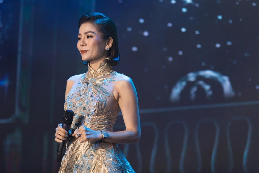 Hậu ồn ào tình cảm, Lệ Quyên và Thiều Bảo Trâm cùng xuất hiện tại một sự kiện, chứng minh gu thời trang ngày càng thăng hạng. - Ảnh 4 Hậu ồn ào tình cảm, Lệ Quyên và Thiều Bảo Trâm cùng xuất hiện tại một sự kiện, chứng minh gu thời trang ngày càng thăng hạng. - Ảnh 4