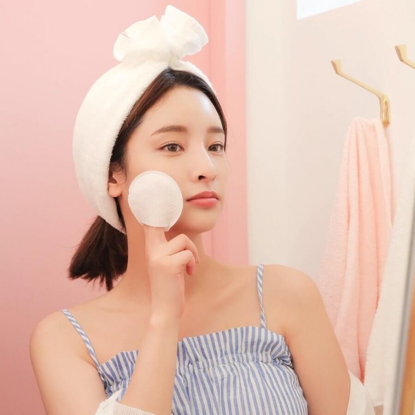 Phương pháp rửa mặt ' 4-2-4' của người Nhật và loạt hiệu quả đáng gờm đối với làn da - Ảnh 4 Phương pháp rửa mặt ' 4-2-4' của người Nhật và loạt hiệu quả đáng gờm đối với làn da - Ảnh 4