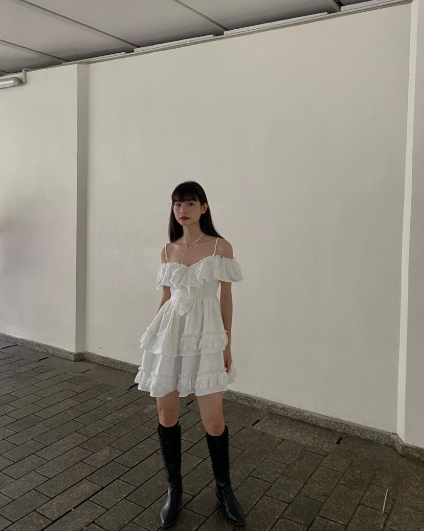 Học các hot girl Insatgram cách phối đồ đầu hè, vừa nhanh gọn vừa 'xịn-mịn' vô cùng - Ảnh 4 Học các hot girl Insatgram cách phối đồ đầu hè, vừa nhanh gọn vừa 'xịn-mịn' vô cùng - Ảnh 4