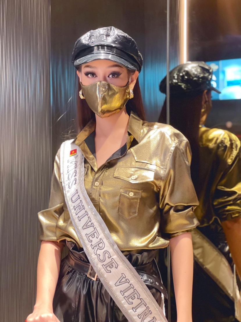 Khánh Vân lên đồ 'cực khét' trong ngày đầu nhập cuộc Miss Universe - Ảnh 4 Khánh Vân lên đồ 'cực khét' trong ngày đầu nhập cuộc Miss Universe - Ảnh 4