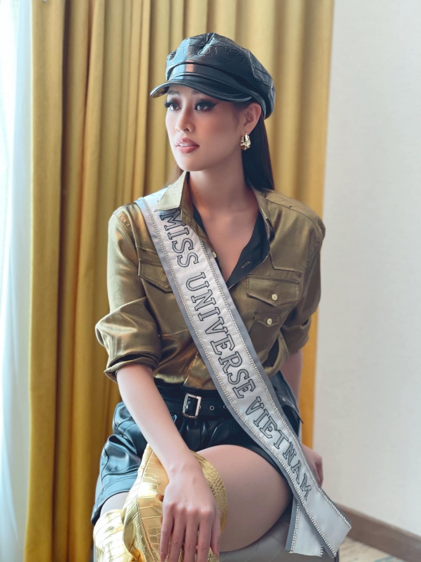 Khánh Vân lên đồ 'cực khét' trong ngày đầu nhập cuộc Miss Universe - Ảnh 6 Khánh Vân lên đồ 'cực khét' trong ngày đầu nhập cuộc Miss Universe - Ảnh 6
