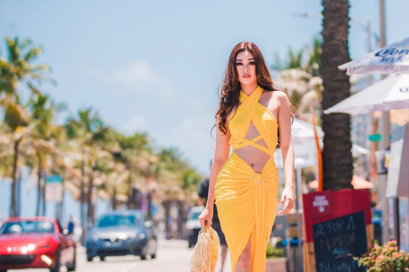 Khánh Vân lên đồ 'cực khét' trong ngày đầu nhập cuộc Miss Universe - Ảnh 8 Khánh Vân lên đồ 'cực khét' trong ngày đầu nhập cuộc Miss Universe - Ảnh 8