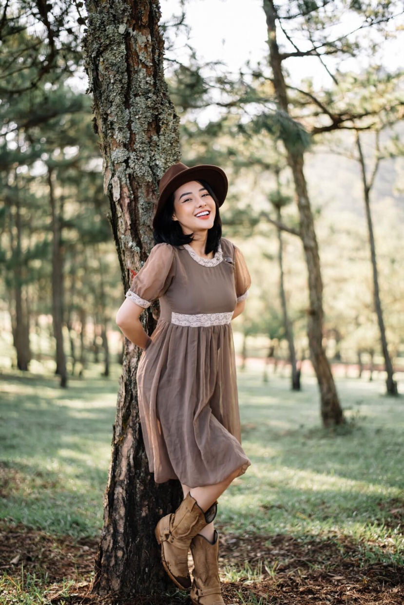 Hóa 'nàng thơ' trong bộ ảnh mới, nhưng Ngân 98 vẫn bị chỉ trích bởi một chi tiết - Ảnh 10 Hóa 'nàng thơ' trong bộ ảnh mới, nhưng Ngân 98 vẫn bị chỉ trích bởi một chi tiết - Ảnh 10