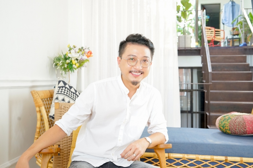 Hứa Minh Đạt chính thức lên tiếng sau khi bị ‘ném đá’ vì lời chúc ‘không bị đụng xe’: Em có giáo dục đàng hoàng - Ảnh 1 Hứa Minh Đạt chính thức lên tiếng sau khi bị ‘ném đá’ vì lời chúc ‘không bị đụng xe’: Em có giáo dục đàng hoàng - Ảnh 1