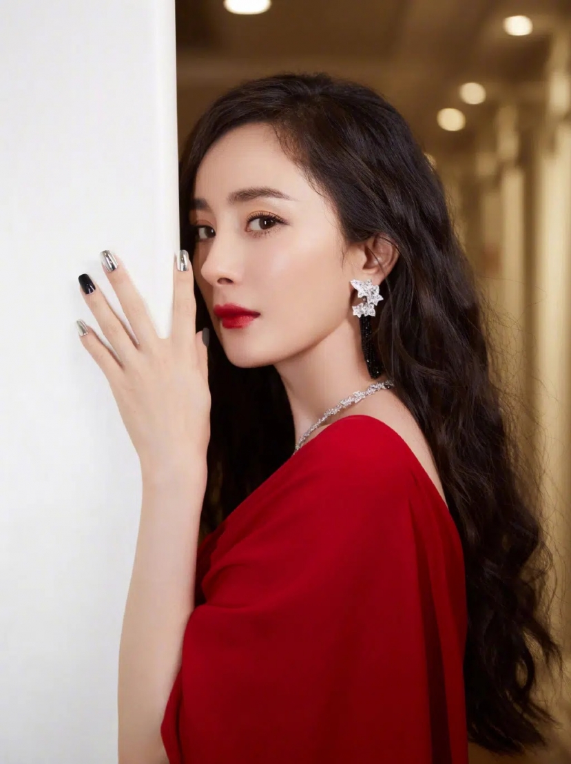 Hé lộ những cấm kỵ trong Cbiz: Không chơi với Dương Mịch, chọc Trương Học Hữu, trùm cuối khó chấp nhận - Ảnh 2 Hé lộ những cấm kỵ trong Cbiz: Không chơi với Dương Mịch, chọc Trương Học Hữu, trùm cuối khó chấp nhận - Ảnh 2