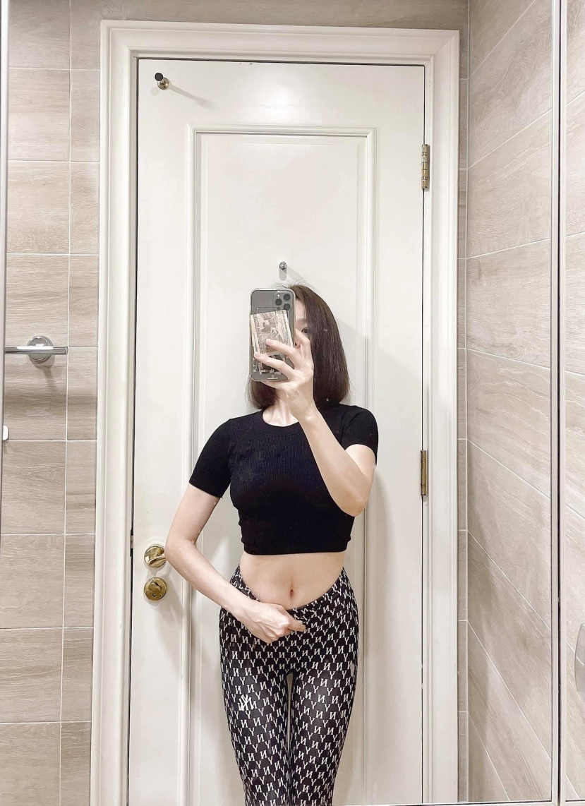 Trang phục đời thường của Lệ Quyên vô cùng khỏe khoắn, giúp nữ ca sĩ 'hack tuổi' thành công Trang phục đời thường của Lệ Quyên vô cùng khỏe khoắn, giúp nữ ca sĩ 'hack tuổi' thành công