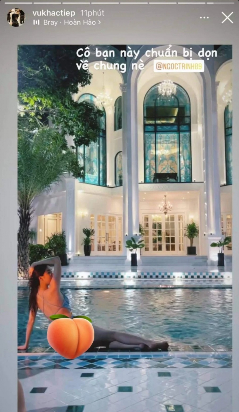 Vũ Khắc Tiệp lại 'tăm tia' Ngọc Trinh tắm, lần này 'núi đồi' căng mọng hơn nhiều - Ảnh 3 Vũ Khắc Tiệp lại 'tăm tia' Ngọc Trinh tắm, lần này 'núi đồi' căng mọng hơn nhiều - Ảnh 3