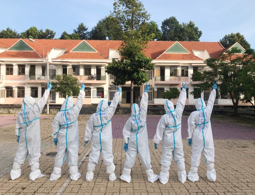 Xúc động bức thư bác sĩ gửi đàn em trước giờ xông pha vào tâm dịch: Cao quý lắm, những anh hùng áo trắng - Ảnh 6 Xúc động bức thư bác sĩ gửi đàn em trước giờ xông pha vào tâm dịch: Cao quý lắm, những anh hùng áo trắng - Ảnh 6