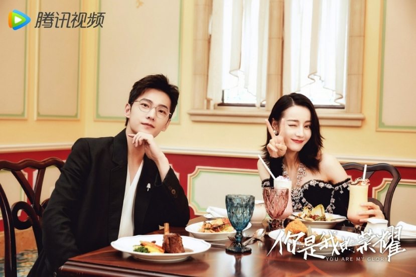 Dương Dương - Nhiệt Ba công khai hẹn hò dịp Thất tịch, cử chỉ 'tình bể bình' khiến netizen khóc thét? - Ảnh 7 Dương Dương - Nhiệt Ba công khai hẹn hò dịp Thất tịch, cử chỉ 'tình bể bình' khiến netizen khóc thét? - Ảnh 7