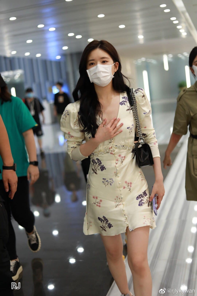 Visual đỉnh của chóp bảo sao fanboy say như điếu đổ cô Tư ơi Visual đỉnh của chóp bảo sao fanboy say như điếu đổ cô Tư ơi