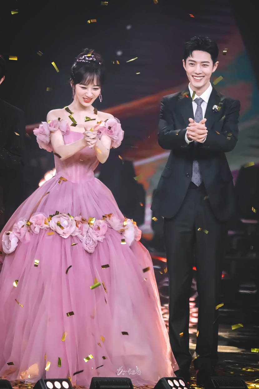 BXH sao Hoa ngữ có sức ảnh hưởng giữa tháng 8: Dương Dương 'đè đầu' Tiêu Chiến - Nhất Bác, Triệu Lệ Dĩnh thất thế - Ảnh 5 BXH sao Hoa ngữ có sức ảnh hưởng giữa tháng 8: Dương Dương 'đè đầu' Tiêu Chiến - Nhất Bác, Triệu Lệ Dĩnh thất thế - Ảnh 5