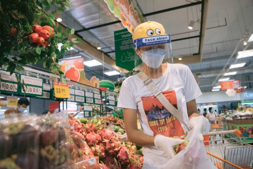 Sao Việt đồng lòng chống dịch, người góp công kẻ góp của: Việt Nam ơi nhanh khỏe nhé! - Ảnh 3 Sao Việt đồng lòng chống dịch, người góp công kẻ góp của: Việt Nam ơi nhanh khỏe nhé! - Ảnh 3