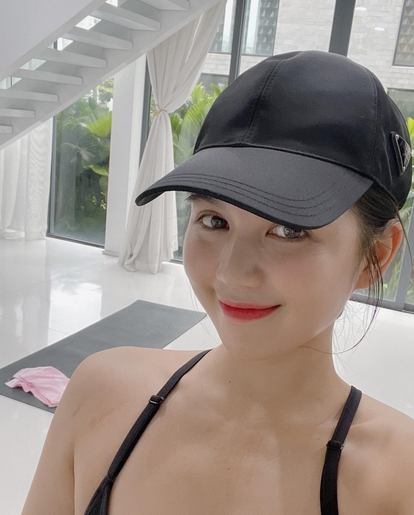 Nụ cười rạng rỡ... Nụ cười rạng rỡ...