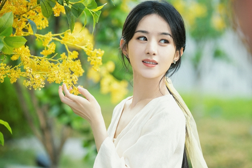 Triệu Lệ Dĩnh hóa nàng thơ đầy e ấp, vẻ thanh khiết gây sốt mọi cõi mạng Triệu Lệ Dĩnh hóa nàng thơ đầy e ấp, vẻ thanh khiết gây sốt mọi cõi mạng