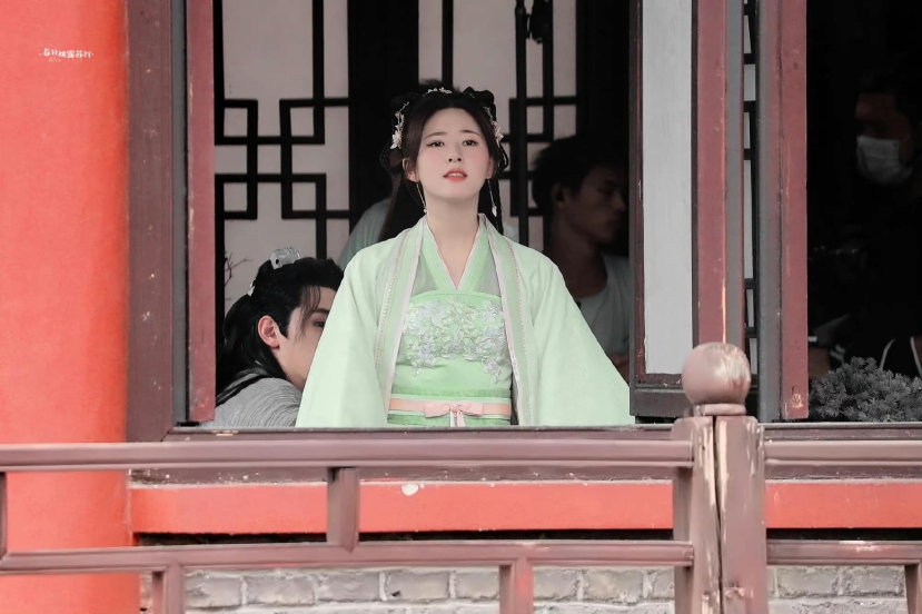 Triệu Lộ Tư có tạo hình kinh diễm nhất lịch sử Cbiz, nhưng biểu cảm 'công nghiệp' có nên cất ở nhà? - Ảnh 4 Triệu Lộ Tư có tạo hình kinh diễm nhất lịch sử Cbiz, nhưng biểu cảm 'công nghiệp' có nên cất ở nhà? - Ảnh 4