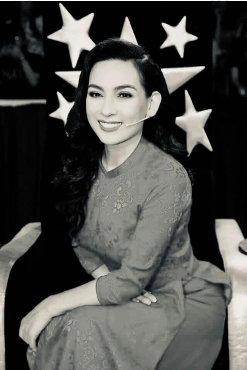 Nữ ca sĩ Phi Nhung đã trút hơi thở cuối cùng sau thời gian dài chống chọi với Covid-19 khiến khán giả bàng hoàng, đau xót Nữ ca sĩ Phi Nhung đã trút hơi thở cuối cùng sau thời gian dài chống chọi với Covid-19 khiến khán giả bàng hoàng, đau xót