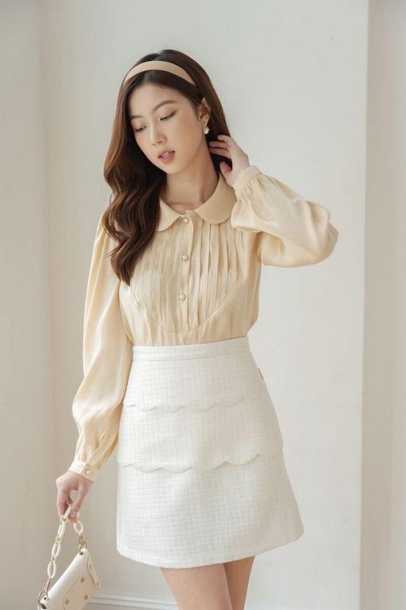 Style đi ăn cưới dịp đông sang: Lên đồ vải twedd vừa sang chảnh vừa tinh tế, có khi 'chặt đẹp' cả cô dâu - Ảnh 15 Style đi ăn cưới dịp đông sang: Lên đồ vải twedd vừa sang chảnh vừa tinh tế, có khi 'chặt đẹp' cả cô dâu - Ảnh 15